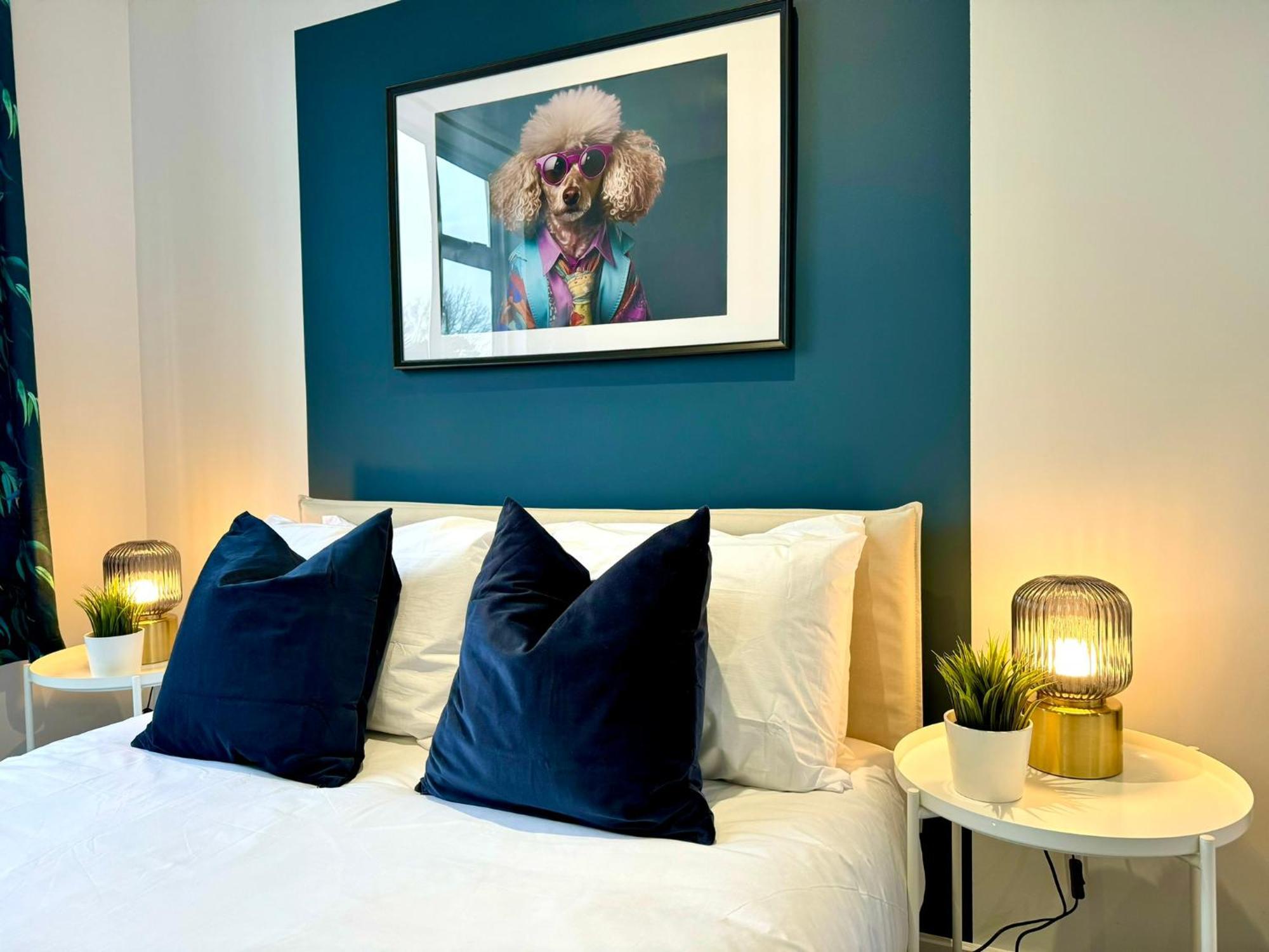 Amazing Large 3 Bedroom Apartment - Sleeps 8! Bournemouth Exterior photo